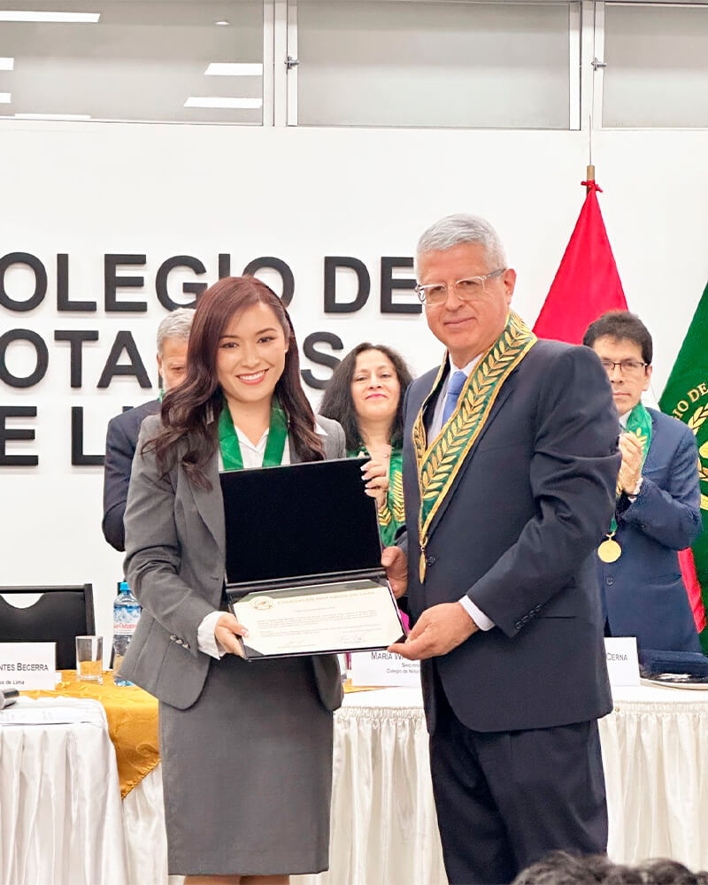 Dra. Cristina Lay - Notario de Lima